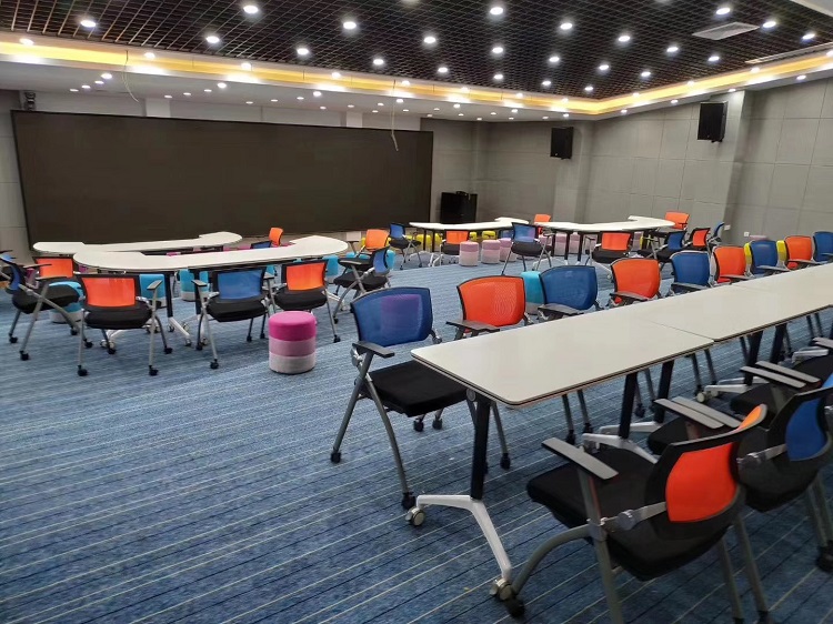 学校多媒体会议室拼接桌椅